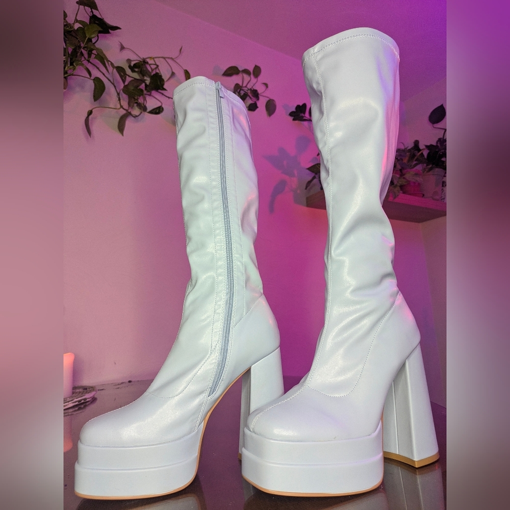 Baby Blue Knee High Go-go Boots Size 10, Dolls Kills Chunky Heel